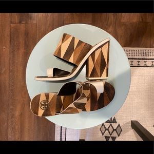 Tory Birch wedges